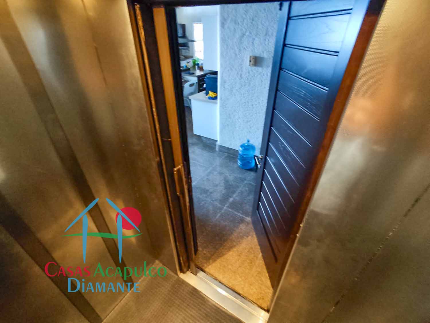 Villa Las Nubes - Elevador 2